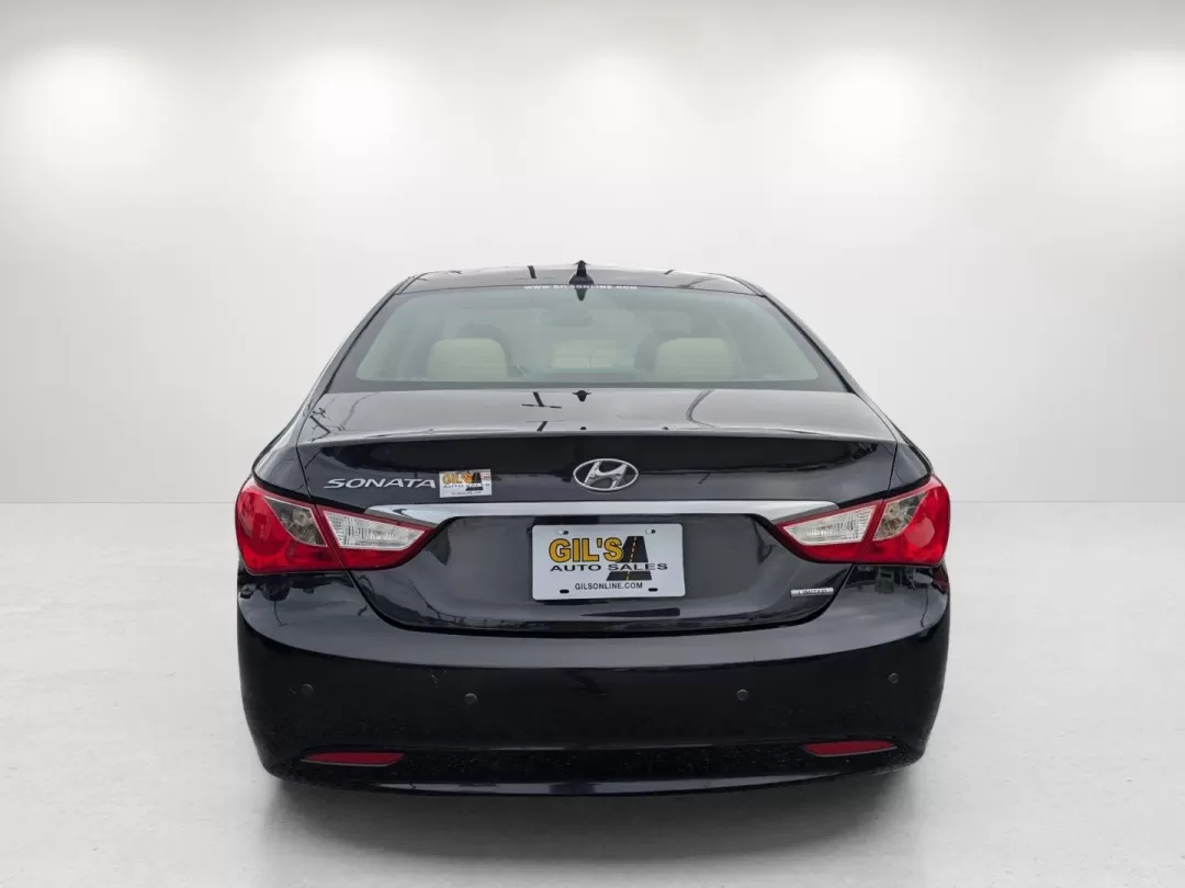2011 /Camel Hyundai Sonata Ltd (5NPEC4AC2BH) with an Other engine, located at 1430 Gateway Drive, Opelika, AL, 36801, (334) 239-0944, 32.637871, -85.409790 - **Drive Into Your Next Adventure with the 2011 Hyundai Sonata at Gils Auto!**<br /> <br /> Are you ready to elevate your daily commute or embark on family road trips? The 2011 Hyundai Sonata, now available at Gils Auto in Phenix City, AL, is the perfect blend of style, comfort, and reliability that - Photo#5