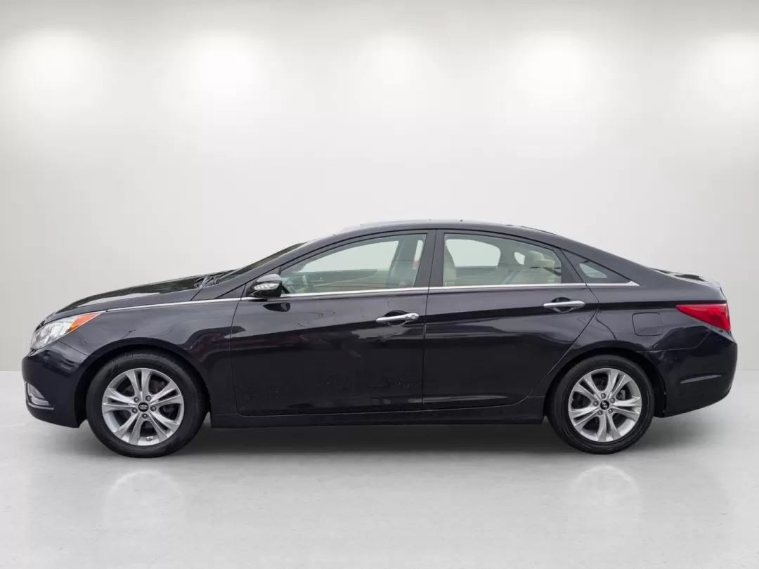2011 /Camel Hyundai Sonata Ltd (5NPEC4AC2BH) with an Other engine, located at 1430 Gateway Drive, Opelika, AL, 36801, (334) 239-0944, 32.637871, -85.409790 - **Drive Into Your Next Adventure with the 2011 Hyundai Sonata at Gils Auto!**<br /> <br /> Are you ready to elevate your daily commute or embark on family road trips? The 2011 Hyundai Sonata, now available at Gils Auto in Phenix City, AL, is the perfect blend of style, comfort, and reliability that - Photo#7