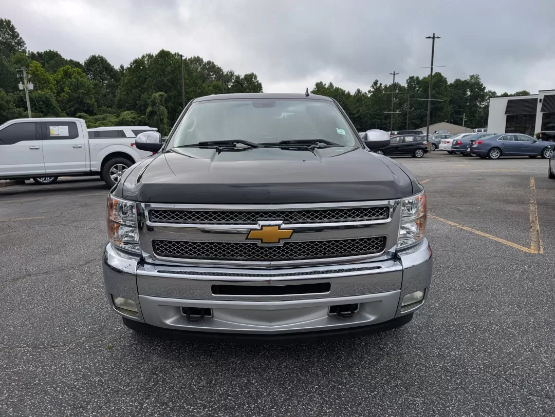 2013 /Ebony Chevrolet Silverado 1500 LT (3GCPKSE71DG) with an Other engine, located at 3959 U.S. 80 W, Phenix City, AL, 36870, (334) 297-4885, 32.469296, -85.135185 - **Unleash Your Adventurous Spirit with the 2013 Chevrolet Silverado 1500 LT Perfect for Weekend Getaways and Family Road Trips!**<br /> <br /> Are you in search of a reliable and versatile vehicle that can handle everything from family road trips to weekend adventures? Look no further than the exce - Photo#1