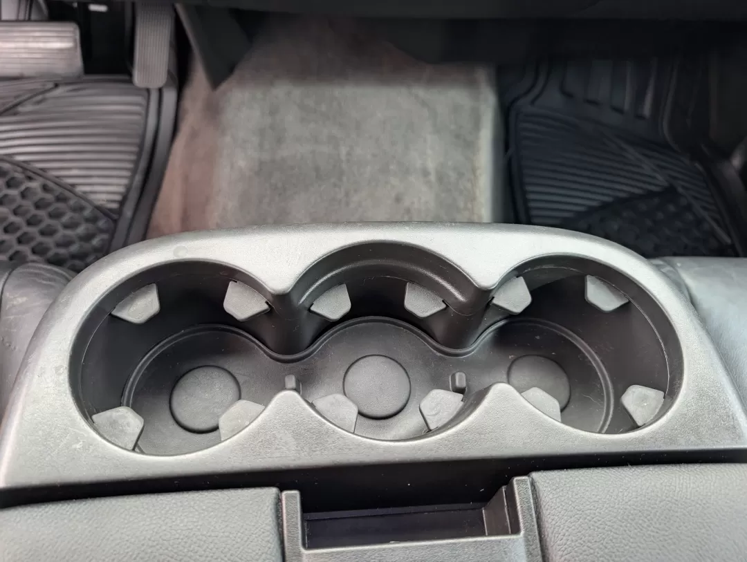 2013 /Ebony Chevrolet Silverado 1500 LT (3GCPKSE71DG) with an Other engine, located at 3959 U.S. 80 W, Phenix City, AL, 36870, (334) 297-4885, 32.469296, -85.135185 - **Unleash Your Adventurous Spirit with the 2013 Chevrolet Silverado 1500 LT Perfect for Weekend Getaways and Family Road Trips!**<br /> <br /> Are you in search of a reliable and versatile vehicle that can handle everything from family road trips to weekend adventures? Look no further than the exce - Photo#13