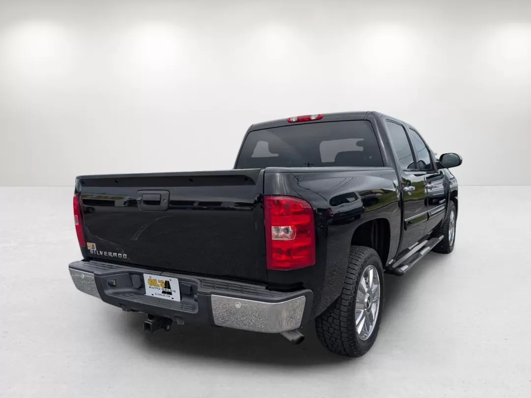 2013 /Ebony Chevrolet Silverado 1500 LT (3GCPKSE71DG) with an Other engine, located at 3959 U.S. 80 W, Phenix City, AL, 36870, (334) 297-4885, 32.469296, -85.135185 - **Unleash Your Adventurous Spirit with the 2013 Chevrolet Silverado 1500 LT Perfect for Weekend Getaways and Family Road Trips!**<br /> <br /> Are you in search of a reliable and versatile vehicle that can handle everything from family road trips to weekend adventures? Look no further than the exce - Photo#5