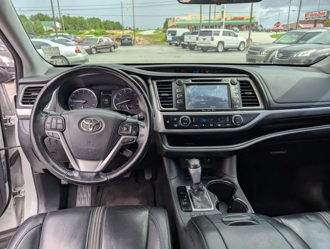 2018 Toyota Highlander (5TDKZRFH0JS) with an Other engine, located at 3959 U.S. 80 W, Phenix City, AL, 36870, (334) 297-4885, 32.469296, -85.135185 - **Experience Unmatched Versatility with the 2018 Toyota Highlander at Gils Auto - Your Buy Here Pay Here Dealership in Phenix City, AL!**<br /> <br /> Are you ready to elevate your family adventures, daily commutes, or weekend getaways? Meet the 2018 Toyota Highlander, the perfect blend of comfort, - Photo#12