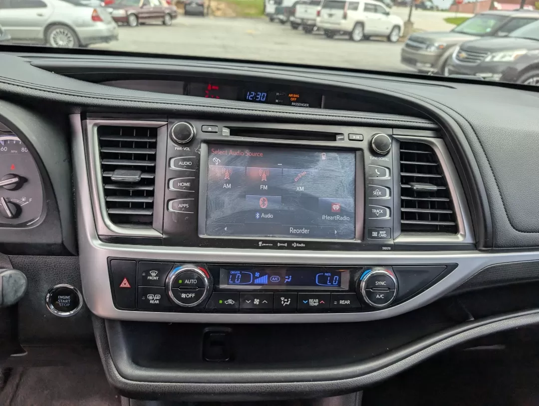 2018 Toyota Highlander (5TDKZRFH0JS) with an Other engine, located at 3959 U.S. 80 W, Phenix City, AL, 36870, (334) 297-4885, 32.469296, -85.135185 - **Experience Unmatched Versatility with the 2018 Toyota Highlander at Gils Auto - Your Buy Here Pay Here Dealership in Phenix City, AL!**<br /> <br /> Are you ready to elevate your family adventures, daily commutes, or weekend getaways? Meet the 2018 Toyota Highlander, the perfect blend of comfort, - Photo#14