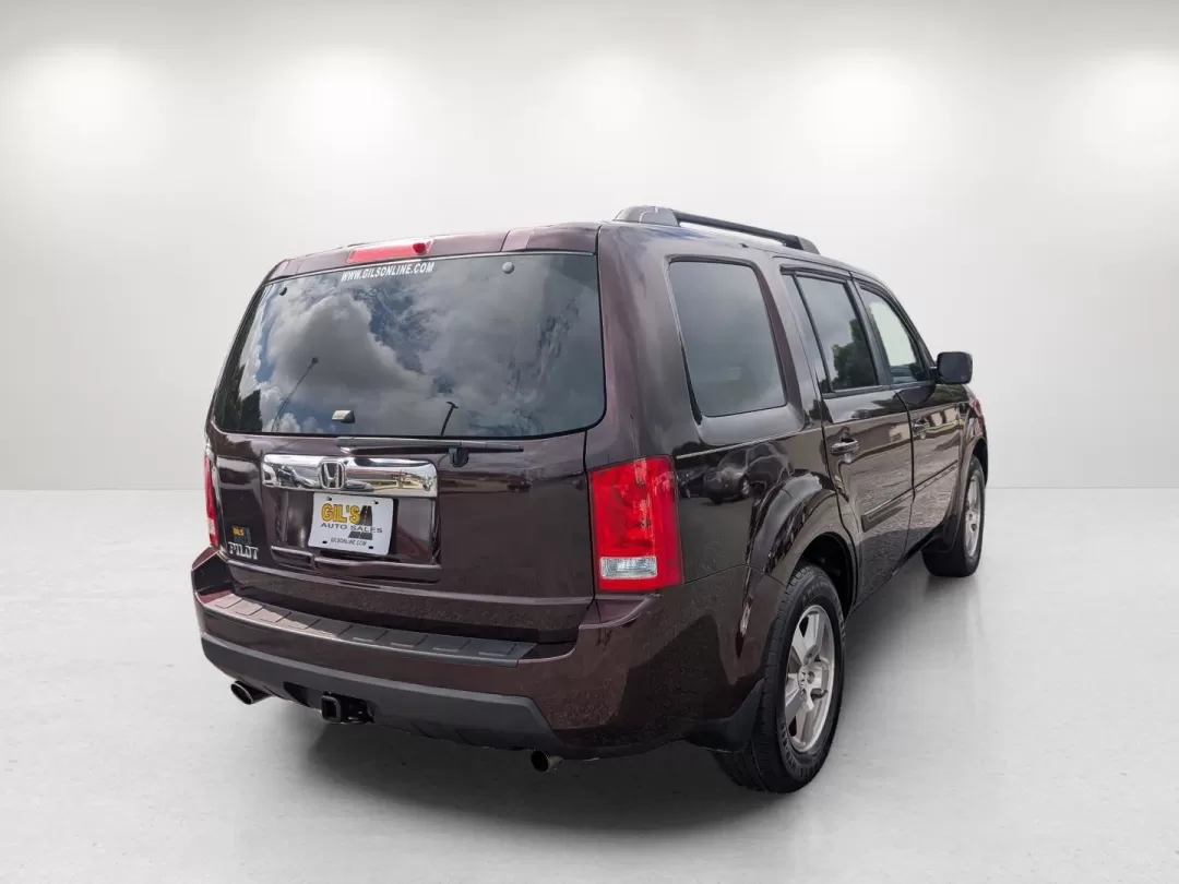 2011 Honda Pilot EX-L (5FNYF3H53BB) with an Other engine, located at 3959 U.S. 80 W, Phenix City, AL, 36870, (334) 297-4885, 32.469296, -85.135185 - Are you ready to elevate your family adventures or tackle those long commutes with ease? Look no further than this stunning 2011 Honda Pilot EX-L, available now at Gils Auto in Phenix City, AL. This spacious SUV is perfect for growing families and weekend explorers alike, offering comfort, safety, a - Photo#5