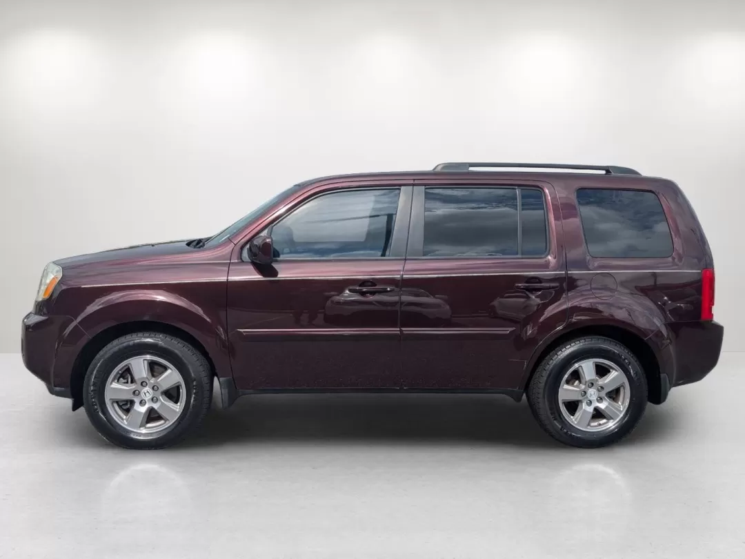 2011 Honda Pilot EX-L (5FNYF3H53BB) with an Other engine, located at 3959 U.S. 80 W, Phenix City, AL, 36870, (334) 297-4885, 32.469296, -85.135185 - Are you ready to elevate your family adventures or tackle those long commutes with ease? Look no further than this stunning 2011 Honda Pilot EX-L, available now at Gils Auto in Phenix City, AL. This spacious SUV is perfect for growing families and weekend explorers alike, offering comfort, safety, a - Photo#8