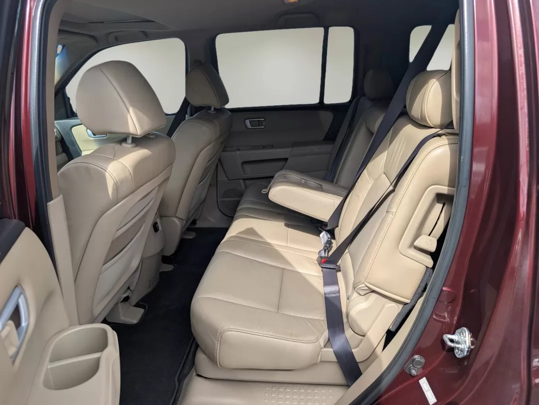 2011 Honda Pilot EX-L (5FNYF3H53BB) with an Other engine, located at 3959 U.S. 80 W, Phenix City, AL, 36870, (334) 297-4885, 32.469296, -85.135185 - Are you ready to elevate your family adventures or tackle those long commutes with ease? Look no further than this stunning 2011 Honda Pilot EX-L, available now at Gils Auto in Phenix City, AL. This spacious SUV is perfect for growing families and weekend explorers alike, offering comfort, safety, a - Photo#11