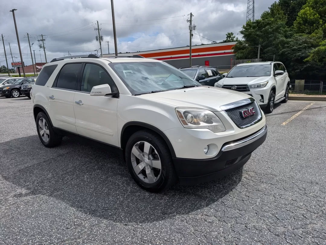 2012 /Cashmere GMC Acadia SLT1 (1GKKRRED9CJ) with an Other engine, located at 3959 U.S. 80 W, Phenix City, AL, 36870, (334) 297-4885, 32.469296, -85.135185 - **Discover Adventure with the 2012 GMC Acadia SLT1 at Gils Auto! Perfect for Growing Families in Phenix City, AL!**<br /> <br /> Are you ready to elevate your family trips or weekend adventures? Look no further than this stunning 2012 GMC Acadia SLT1, available now at Gils Auto, located at 3959 U.S. - Photo#2