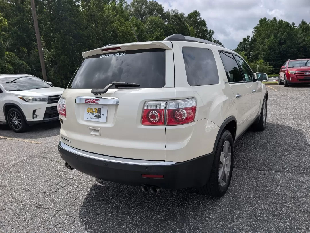 2012 /Cashmere GMC Acadia SLT1 (1GKKRRED9CJ) with an Other engine, located at 3959 U.S. 80 W, Phenix City, AL, 36870, (334) 297-4885, 32.469296, -85.135185 - **Discover Adventure with the 2012 GMC Acadia SLT1 at Gils Auto! Perfect for Growing Families in Phenix City, AL!**<br /> <br /> Are you ready to elevate your family trips or weekend adventures? Look no further than this stunning 2012 GMC Acadia SLT1, available now at Gils Auto, located at 3959 U.S. - Photo#4