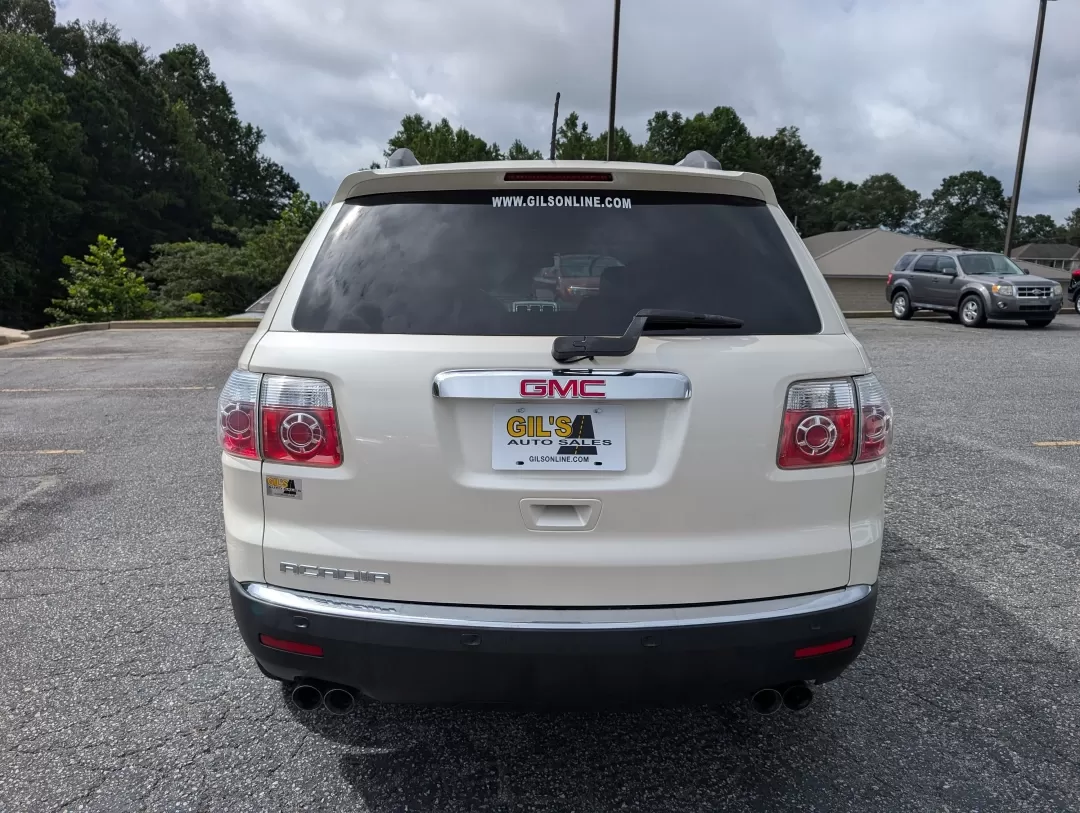 2012 /Cashmere GMC Acadia SLT1 (1GKKRRED9CJ) with an Other engine, located at 3959 U.S. 80 W, Phenix City, AL, 36870, (334) 297-4885, 32.469296, -85.135185 - **Discover Adventure with the 2012 GMC Acadia SLT1 at Gils Auto! Perfect for Growing Families in Phenix City, AL!**<br /> <br /> Are you ready to elevate your family trips or weekend adventures? Look no further than this stunning 2012 GMC Acadia SLT1, available now at Gils Auto, located at 3959 U.S. - Photo#5