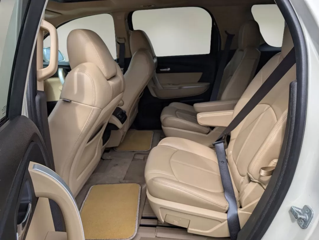 2012 /Cashmere GMC Acadia SLT1 (1GKKRRED9CJ) with an Other engine, located at 3959 U.S. 80 W, Phenix City, AL, 36870, (334) 297-4885, 32.469296, -85.135185 - **Discover Adventure with the 2012 GMC Acadia SLT1 at Gils Auto! Perfect for Growing Families in Phenix City, AL!**<br /> <br /> Are you ready to elevate your family trips or weekend adventures? Look no further than this stunning 2012 GMC Acadia SLT1, available now at Gils Auto, located at 3959 U.S. - Photo#11