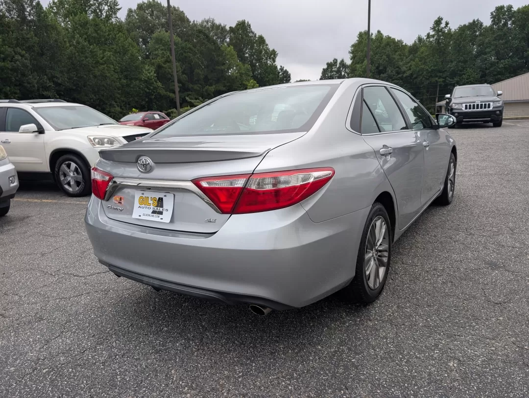 2017 Toyota Camry SE (4T1BF1FK4HU) with an Other engine, located at 3959 U.S. 80 W, Phenix City, AL, 36870, (334) 297-4885, 32.469296, -85.135185 - If you're looking for a reliable sedan that blends style, comfort, and efficiency, then the 2017 Toyota Camry is your perfect companion for daily commutes, family outings, and weekend adventures. This versatile vehicle is ideal for budget-conscious buyers and those seeking a dependable ride, and it' - Photo#4