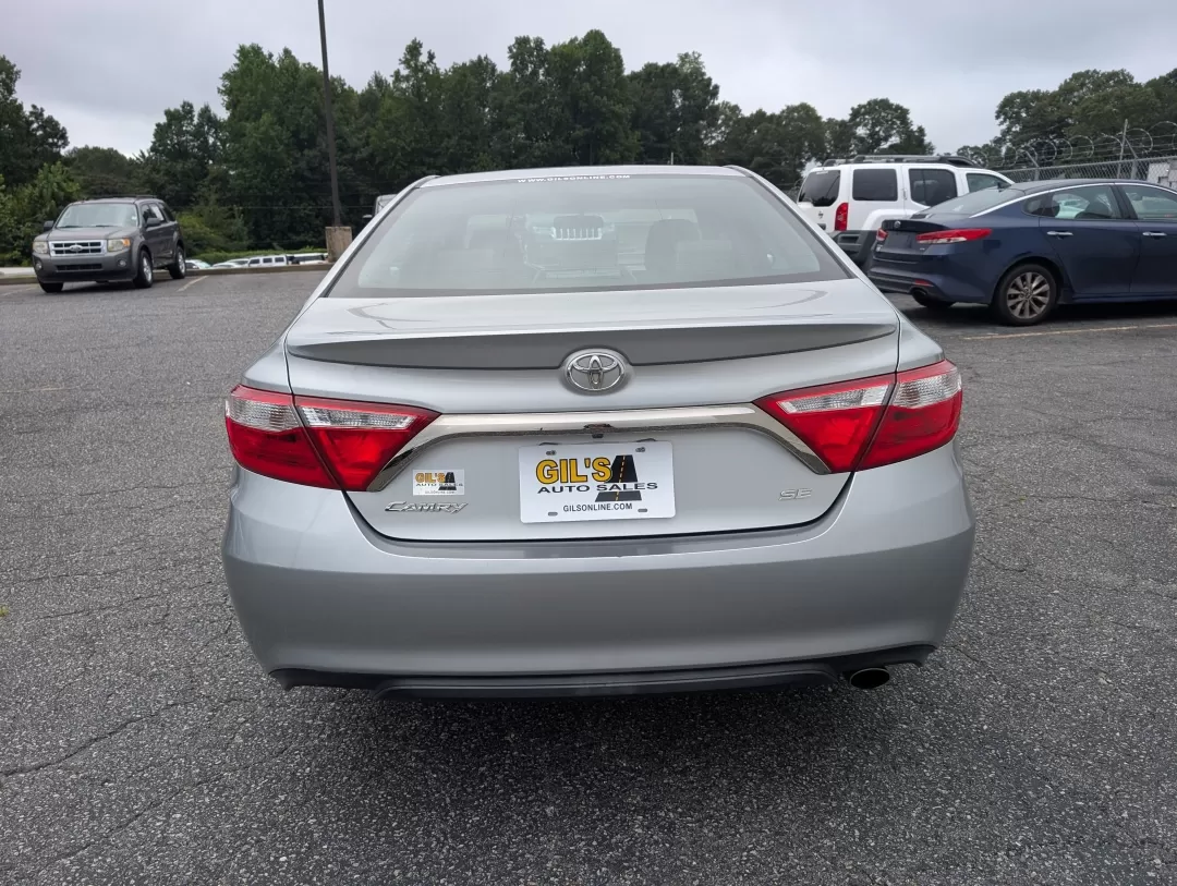2017 Toyota Camry SE (4T1BF1FK4HU) with an Other engine, located at 3959 U.S. 80 W, Phenix City, AL, 36870, (334) 297-4885, 32.469296, -85.135185 - If you're looking for a reliable sedan that blends style, comfort, and efficiency, then the 2017 Toyota Camry is your perfect companion for daily commutes, family outings, and weekend adventures. This versatile vehicle is ideal for budget-conscious buyers and those seeking a dependable ride, and it' - Photo#5