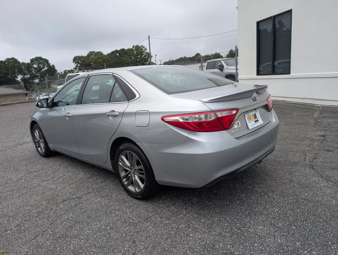 2017 Toyota Camry SE (4T1BF1FK4HU) with an Other engine, located at 3959 U.S. 80 W, Phenix City, AL, 36870, (334) 297-4885, 32.469296, -85.135185 - If you're looking for a reliable sedan that blends style, comfort, and efficiency, then the 2017 Toyota Camry is your perfect companion for daily commutes, family outings, and weekend adventures. This versatile vehicle is ideal for budget-conscious buyers and those seeking a dependable ride, and it' - Photo#6