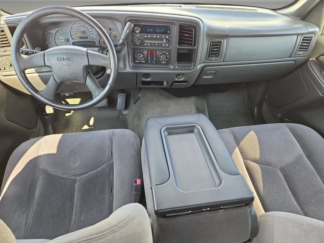2005 /Dark Pewter GMC Sierra 1500 SLE (2GTEC13T451) with an Other engine, located at 521 Old Farm Lane Rd, Prattville, AL, 36066, (334) 325-1505, 32.482460, -86.416367 - Experience the freedom of the open road with this stunning 2005 GMC Sierra 1500 SLE, perfect for families, adventurers, and daily commuters alike. Whether you're heading to the nearby Alabama State Capitol for a day out or navigating the bustling streets of Prattville, this robust crew cab pickup is - Photo#14