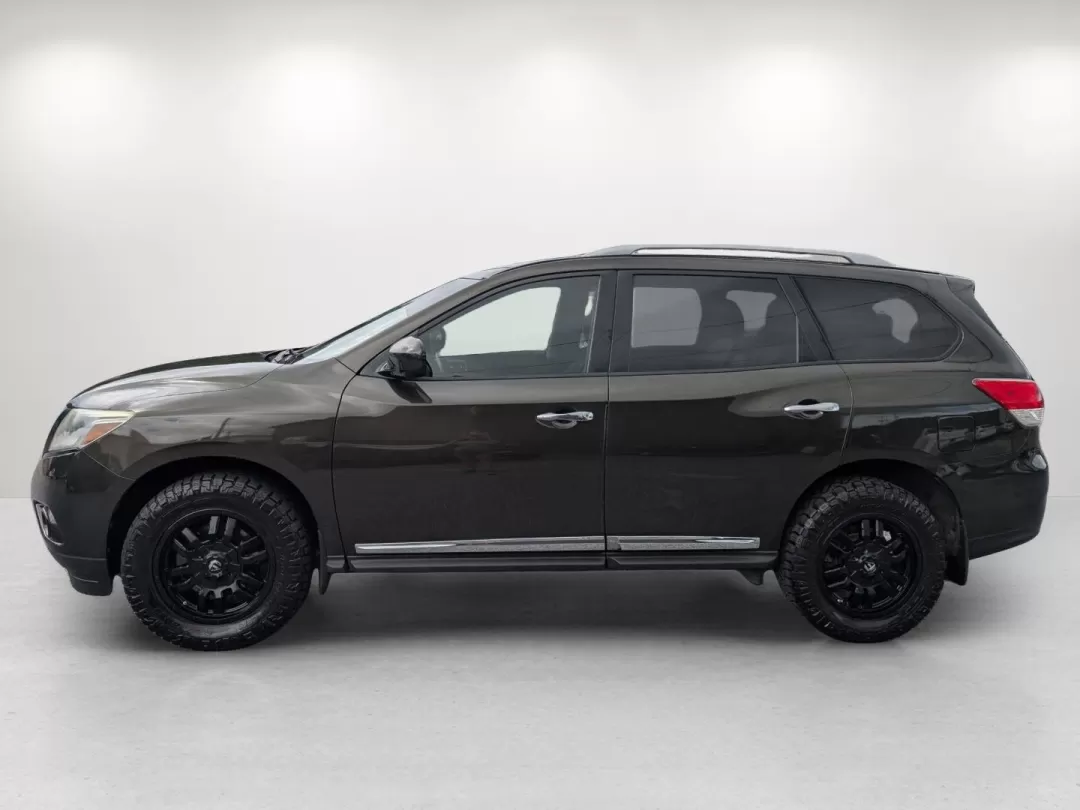 2015 /Charcoal Nissan Pathfinder SL (5N1AR2MM6FC) with an Other engine, located at 3959 U.S. 80 W, Phenix City, AL, 36870, (334) 297-4885, 32.469296, -85.135185 - **Explore the Great Outdoors in Comfort with This 2015 Nissan Pathfinder SL!**<br /> <br /> Are you ready to elevate your weekend adventures and daily commutes? Look no further than this stunning 2015 Nissan Pathfinder SL, now available at Gils Auto in Phenix City, AL. This versatile SUV is not just - Photo#7