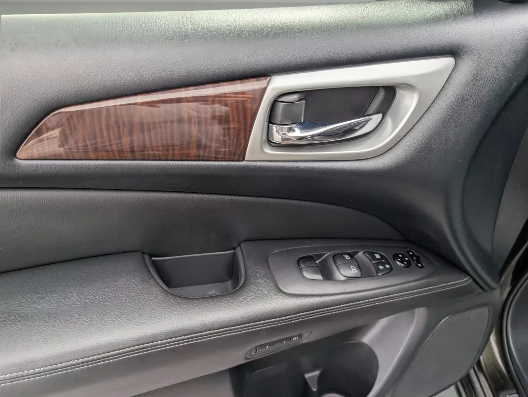 2015 /Charcoal Nissan Pathfinder SL (5N1AR2MM6FC) with an Other engine, located at 3959 U.S. 80 W, Phenix City, AL, 36870, (334) 297-4885, 32.469296, -85.135185 - **Explore the Great Outdoors in Comfort with This 2015 Nissan Pathfinder SL!**<br /> <br /> Are you ready to elevate your weekend adventures and daily commutes? Look no further than this stunning 2015 Nissan Pathfinder SL, now available at Gils Auto in Phenix City, AL. This versatile SUV is not just - Photo#8