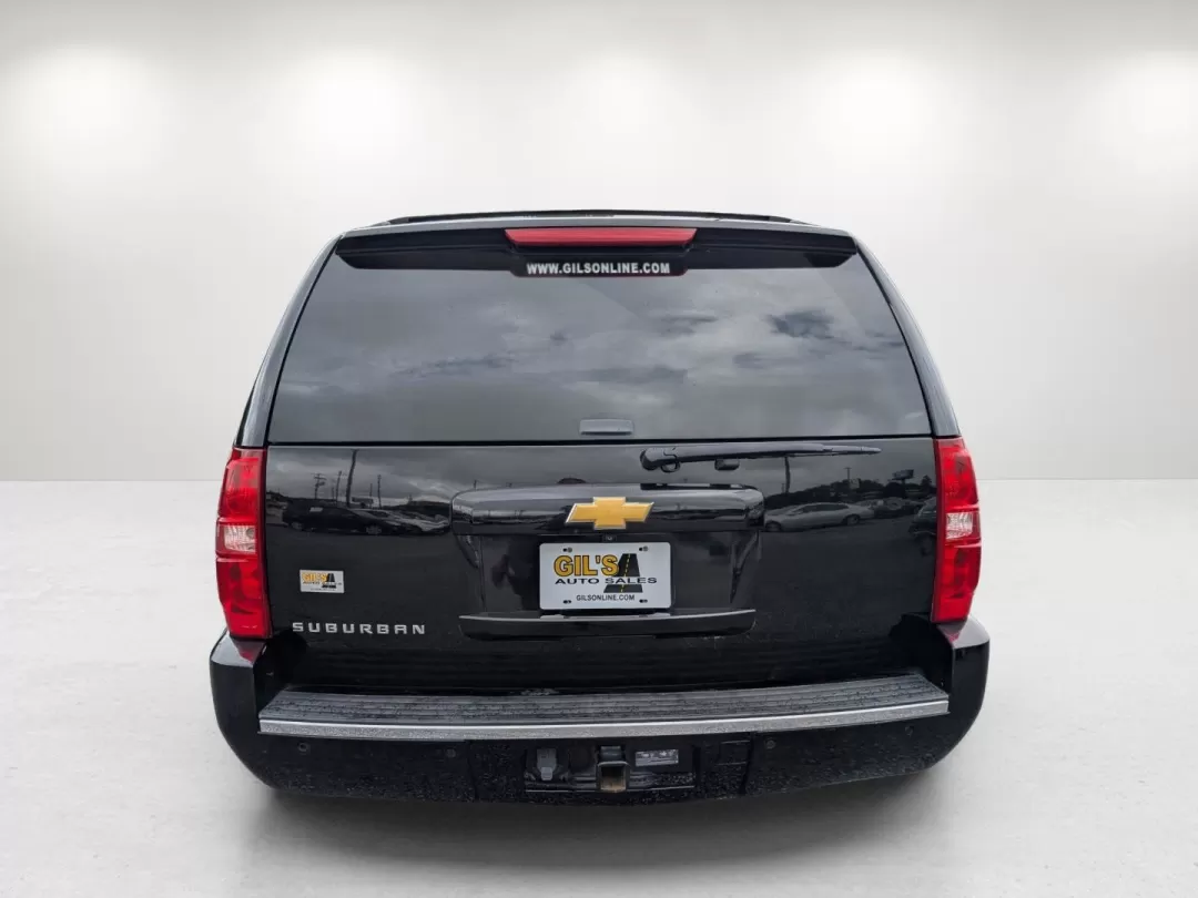 2014 /Ebony Chevrolet Suburban LTZ (1GNSCKE00ER) with an Other engine, located at 3959 U.S. 80 W, Phenix City, AL, 36870, (334) 297-4885, 32.469296, -85.135185 - Experience the ultimate in family adventure with the 2014 Chevrolet Suburban LTZ, available now at Gils Auto in Phenix City, Alabama. This spacious SUV is designed for those who seek comfort and style, making it perfect for growing families, weekend getaways, or long commutes. With ample seating for - Photo#5