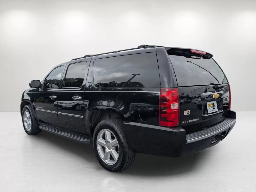 2014 /Ebony Chevrolet Suburban LTZ (1GNSCKE00ER) with an Other engine, located at 3959 U.S. 80 W, Phenix City, AL, 36870, (334) 297-4885, 32.469296, -85.135185 - Experience the ultimate in family adventure with the 2014 Chevrolet Suburban LTZ, available now at Gils Auto in Phenix City, Alabama. This spacious SUV is designed for those who seek comfort and style, making it perfect for growing families, weekend getaways, or long commutes. With ample seating for - Photo#6