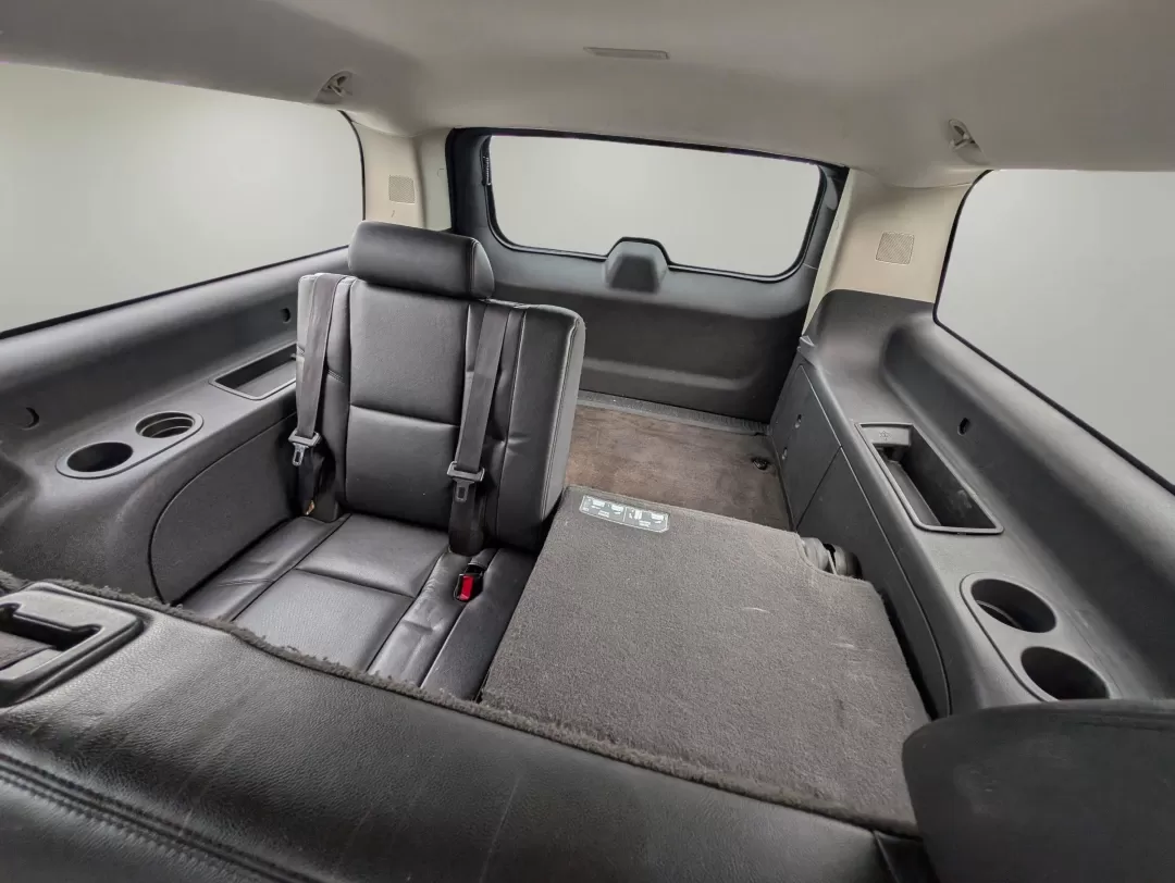 2014 /Ebony Chevrolet Suburban LTZ (1GNSCKE00ER) with an Other engine, located at 3959 U.S. 80 W, Phenix City, AL, 36870, (334) 297-4885, 32.469296, -85.135185 - Experience the ultimate in family adventure with the 2014 Chevrolet Suburban LTZ, available now at Gils Auto in Phenix City, Alabama. This spacious SUV is designed for those who seek comfort and style, making it perfect for growing families, weekend getaways, or long commutes. With ample seating for - Photo#11