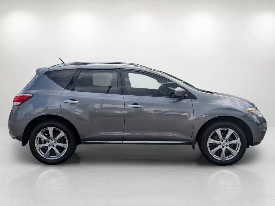 2013 /Black Nissan Murano LE (JN8AZ1MU6DW) with an Other engine, located at 1430 Gateway Drive, Opelika, AL, 36801, (334) 239-0944, 32.637871, -85.409790 - **Experience Life on Your Terms with the 2013 Nissan Murano LE at Gils Auto - Phenix City**<br /> <br /> Are you ready to elevate your daily drive into something exhilarating? The 2013 Nissan Murano LE is an exceptional SUV that perfectly blends style, comfort, and versatility, making it the ideal v - Photo#3