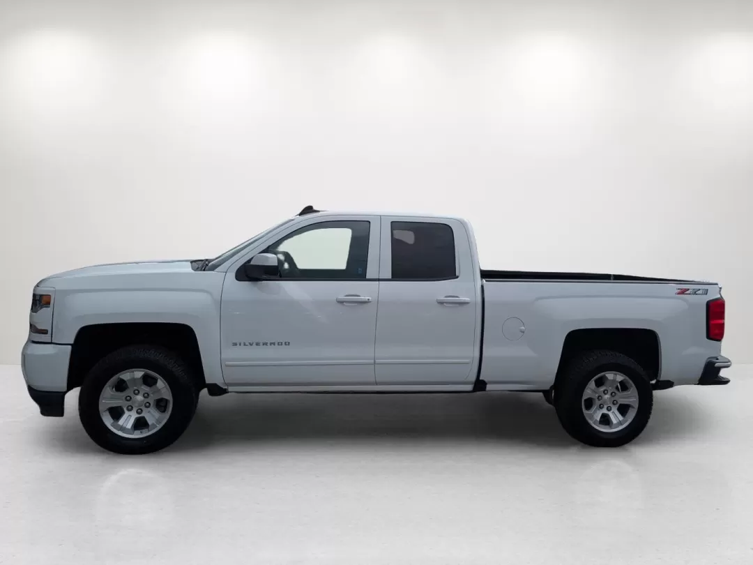 2019 /Jet Black Chevrolet Silverado 1500 LD LT (2GCVKPEC2K1) with an Other engine, located at 3959 U.S. 80 W, Phenix City, AL, 36870, (334) 297-4885, 32.469296, -85.135185 - **Unleash Your Adventurous Spirit with the 2019 Chevrolet Silverado 1500 LD LT at Gils Auto - Phenix City!**<br /> <br /> Are you ready to elevate your outdoor adventures, weekend getaways, or daily commutes? The 2019 Chevrolet Silverado 1500 LD LT is your perfect partner. With a powerful 5.3L EcoTe - Photo#7