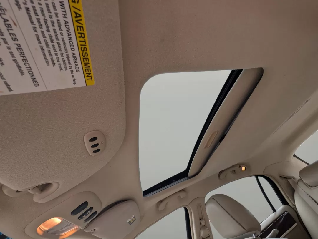 2006 Lincoln Town Car Designer Series (1LNHM83WX6Y) with an Other engine, located at 3959 U.S. 80 W, Phenix City, AL, 36870, (334) 297-4885, 32.469296, -85.135185 - 2006 Lincoln Town Car Designer Series - Photo#16