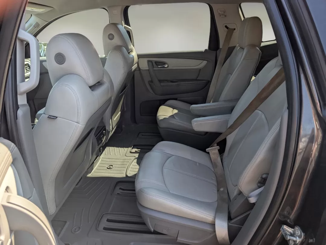2016 /Dark Titanium/Light Titanium Chevrolet Traverse LT (1GNKRHKD5GJ) with an Other engine, located at 3959 U.S. 80 W, Phenix City, AL, 36870, (334) 297-4885, 32.469296, -85.135185 - 2016 Chevrolet Traverse LT - Photo#11