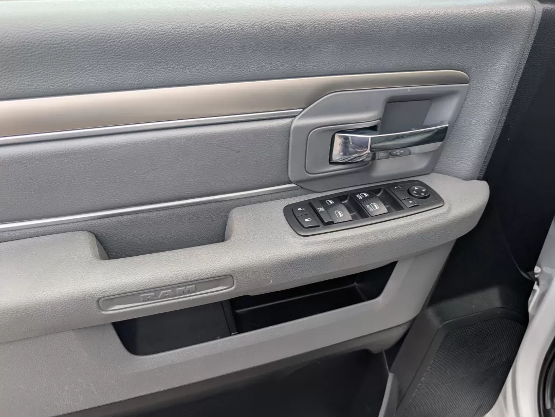 2018 /Diesel Gray/Black Ram 1500 SLT (1C6RR6GG1JS) with an Other engine, located at 5115 14th Ave., Columbus, GA, 31904, (706) 323-0345, 32.511494, -84.971046 - Experience the perfect blend of practicality and capability with this 2018 Ram 1500 SLT, designed for those who crave adventure and dependability. Whether you're a busy professional needing a reliable daily driver, a growing family looking for extra space, or someone who loves weekend getaways, this - Photo#8