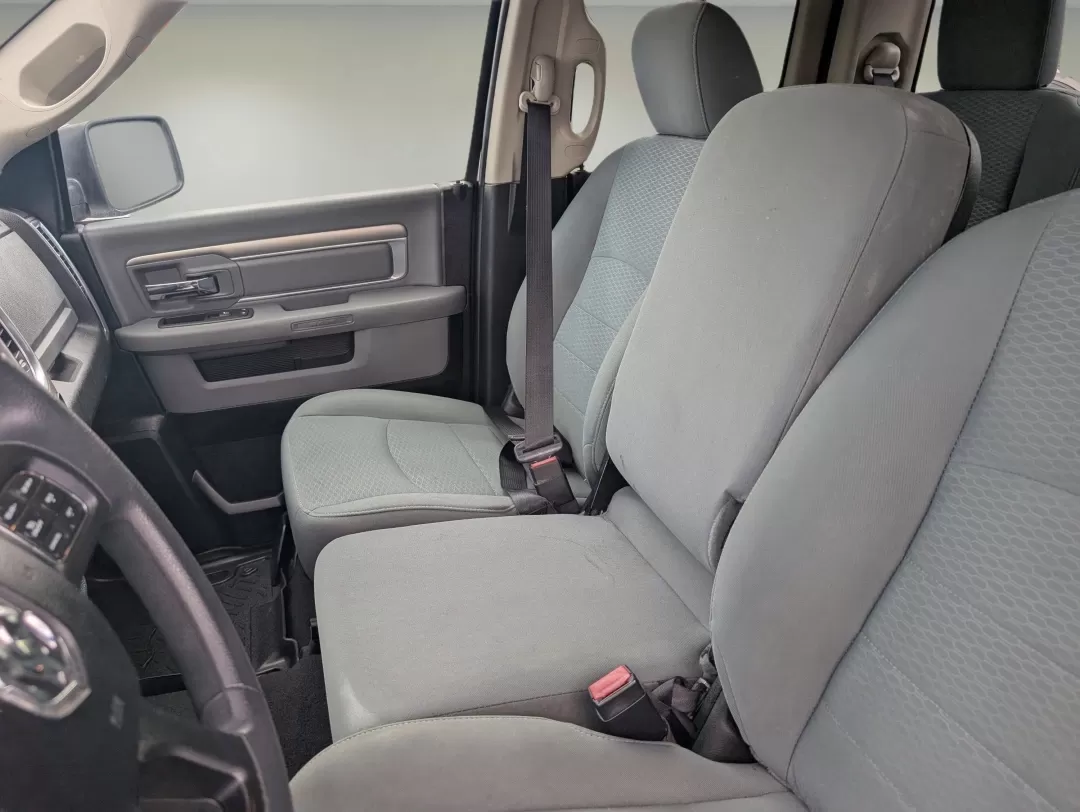 2018 /Diesel Gray/Black Ram 1500 SLT (1C6RR6GG1JS) with an Other engine, located at 5115 14th Ave., Columbus, GA, 31904, (706) 323-0345, 32.511494, -84.971046 - Experience the perfect blend of practicality and capability with this 2018 Ram 1500 SLT, designed for those who crave adventure and dependability. Whether you're a busy professional needing a reliable daily driver, a growing family looking for extra space, or someone who loves weekend getaways, this - Photo#10