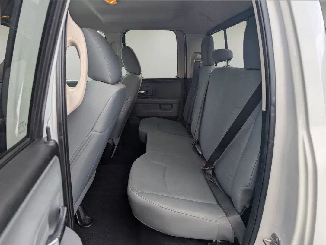 2018 /Diesel Gray/Black Ram 1500 SLT (1C6RR6GG1JS) with an Other engine, located at 5115 14th Ave., Columbus, GA, 31904, (706) 323-0345, 32.511494, -84.971046 - Experience the perfect blend of practicality and capability with this 2018 Ram 1500 SLT, designed for those who crave adventure and dependability. Whether you're a busy professional needing a reliable daily driver, a growing family looking for extra space, or someone who loves weekend getaways, this - Photo#11
