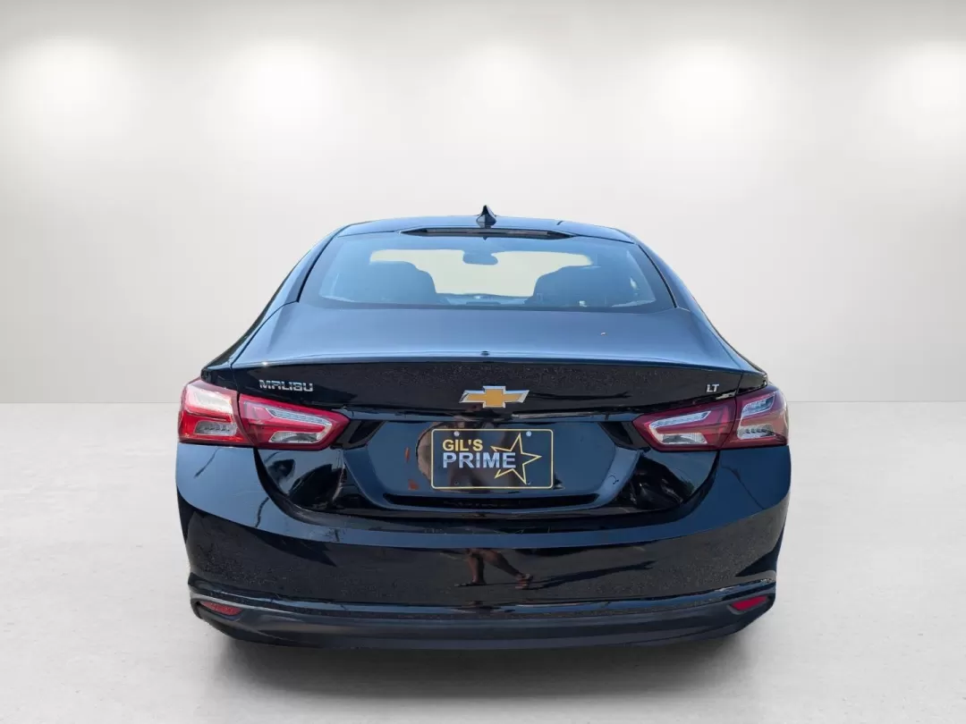 2022 /Jet Black Chevrolet Malibu LT (1G1ZD5ST9NF) with an Other engine, located at 7000 Northlake Connector, Columbus, GA, 31904, (706) 987-8085, 32.524975, -84.978134 - Are you searching for a vehicle that seamlessly blends style, comfort, and performance for your everyday adventures? Look no further than this stunning 2022 Chevrolet Malibu LT at Gils Auto in Phenix City, AL. Perfectly suited for budget-conscious buyers, this sedan is a fantastic choice for anyone - Photo#5