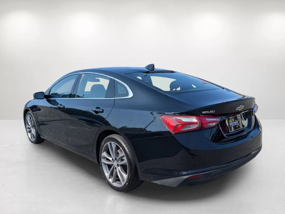 2022 /Jet Black Chevrolet Malibu LT (1G1ZD5ST9NF) with an Other engine, located at 7000 Northlake Connector, Columbus, GA, 31904, (706) 987-8085, 32.524975, -84.978134 - Are you searching for a vehicle that seamlessly blends style, comfort, and performance for your everyday adventures? Look no further than this stunning 2022 Chevrolet Malibu LT at Gils Auto in Phenix City, AL. Perfectly suited for budget-conscious buyers, this sedan is a fantastic choice for anyone - Photo#6