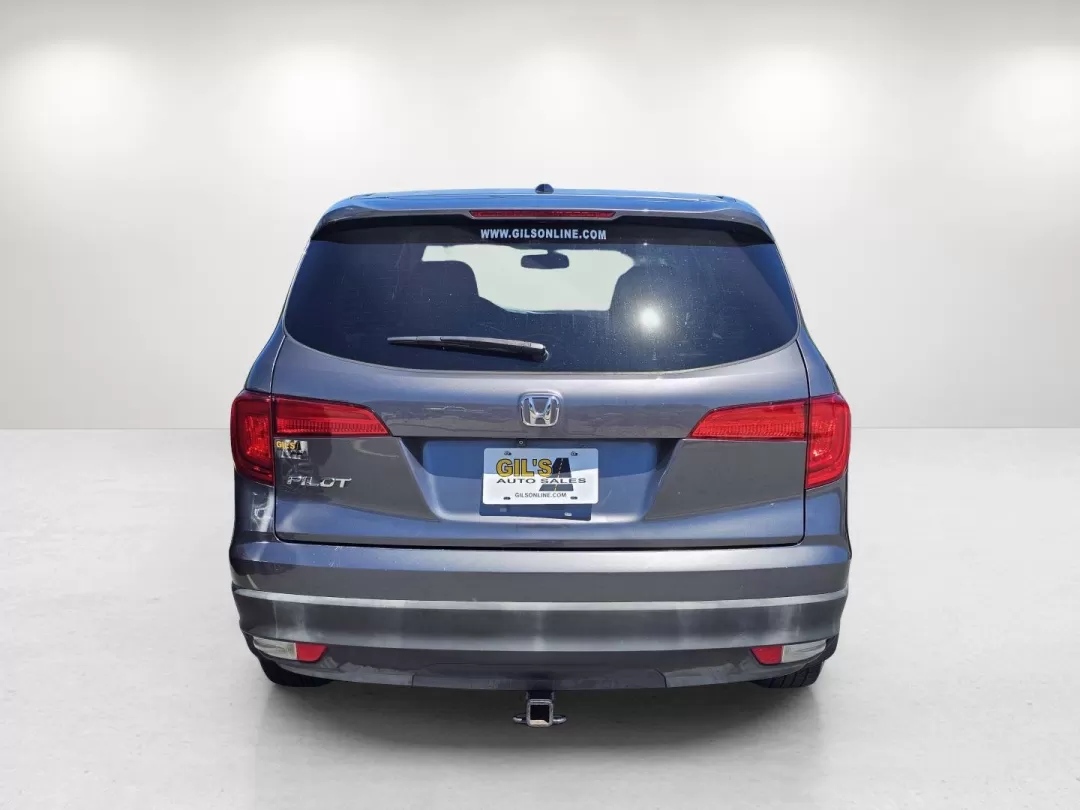 2017 Honda Pilot EX-L (5FNYF5H88HB) with an Other engine, located at 1430 Gateway Drive, Opelika, AL, 36801, (334) 239-0944, 32.637871, -85.409790 - **Discover Your Next Adventure with the 2017 Honda Pilot EX-L at Gils Auto!**<br /> <br /> Are you ready to elevate your family road trips or weekend getaways? The 2017 Honda Pilot EX-L is your ideal companion for creating unforgettable memories, whether you're heading to local attractions in Phenix - Photo#5