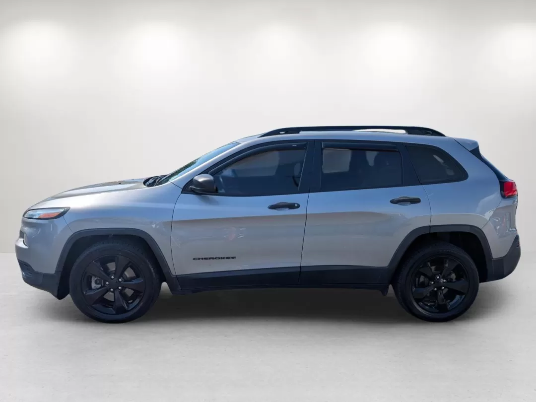 2017 /Black Jeep Cherokee Altitude (1C4PJLAB0HW) with an Other engine, located at 3959 U.S. 80 W, Phenix City, AL, 36870, (334) 297-4885, 32.469296, -85.135185 - Are you ready to elevate your adventures and embrace a lifestyle filled with exploration and comfort? The 2017 Jeep Cherokee Altitude is the perfect companion for those looking to blend practicality with style. Whether you're navigating daily commutes, embarking on family road trips, or enjoying wee - Photo#7