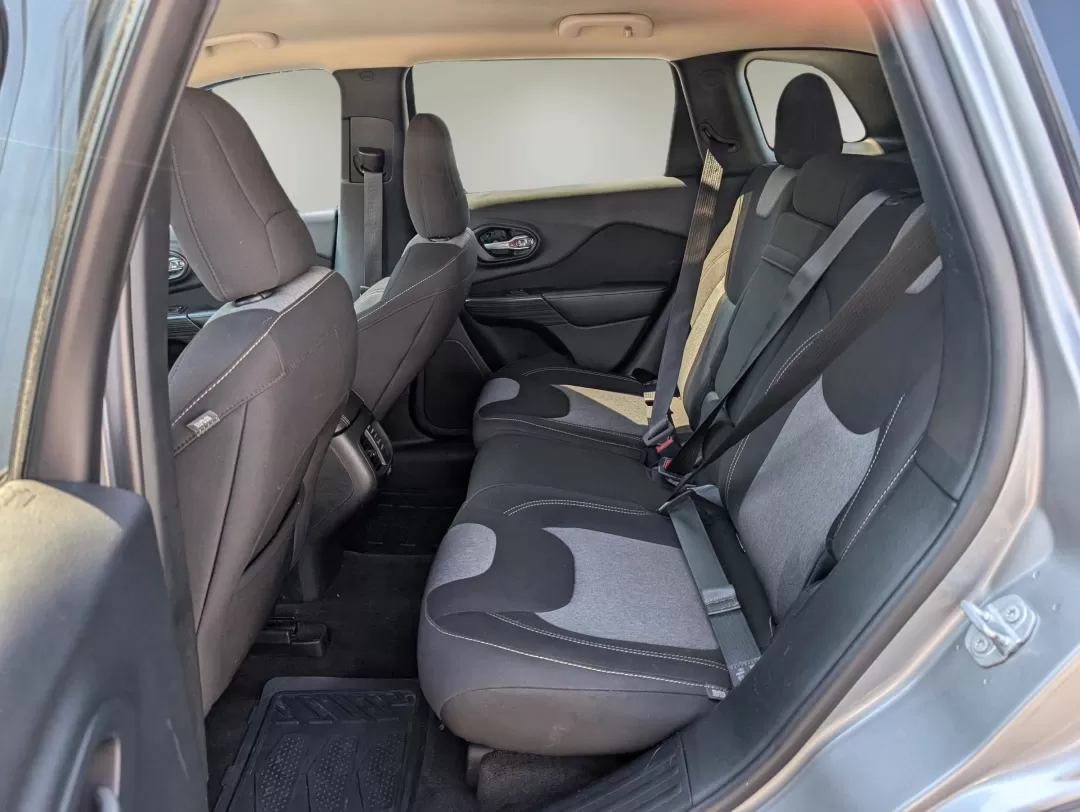2017 /Black Jeep Cherokee Altitude (1C4PJLAB0HW) with an Other engine, located at 3959 U.S. 80 W, Phenix City, AL, 36870, (334) 297-4885, 32.469296, -85.135185 - Are you ready to elevate your adventures and embrace a lifestyle filled with exploration and comfort? The 2017 Jeep Cherokee Altitude is the perfect companion for those looking to blend practicality with style. Whether you're navigating daily commutes, embarking on family road trips, or enjoying wee - Photo#10