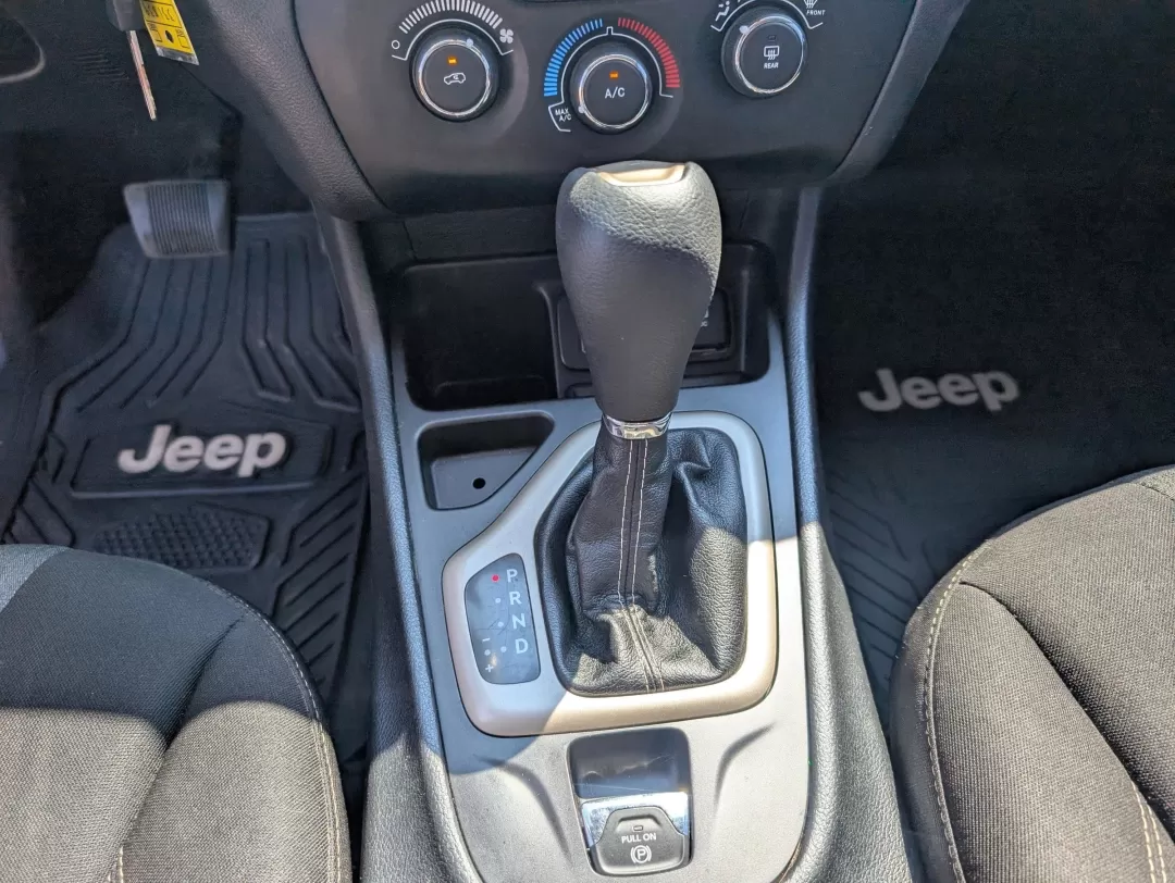 2017 /Black Jeep Cherokee Altitude (1C4PJLAB0HW) with an Other engine, located at 3959 U.S. 80 W, Phenix City, AL, 36870, (334) 297-4885, 32.469296, -85.135185 - Are you ready to elevate your adventures and embrace a lifestyle filled with exploration and comfort? The 2017 Jeep Cherokee Altitude is the perfect companion for those looking to blend practicality with style. Whether you're navigating daily commutes, embarking on family road trips, or enjoying wee - Photo#13