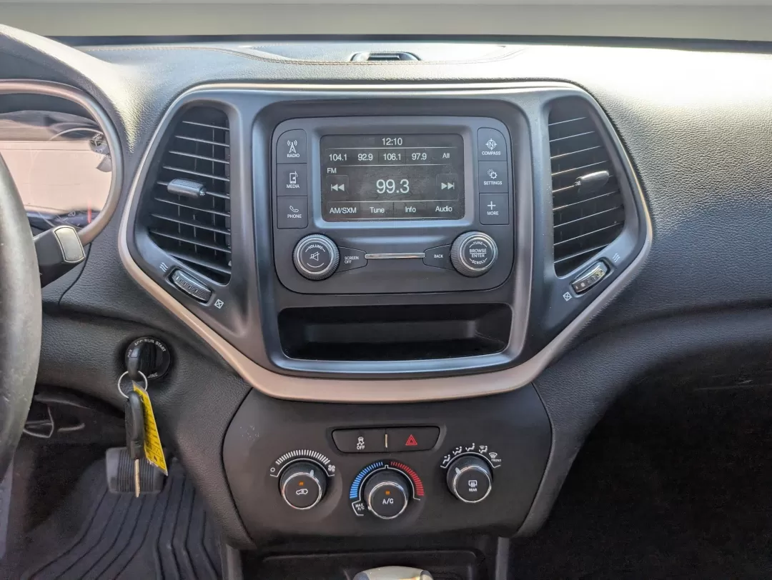 2017 /Black Jeep Cherokee Altitude (1C4PJLAB0HW) with an Other engine, located at 3959 U.S. 80 W, Phenix City, AL, 36870, (334) 297-4885, 32.469296, -85.135185 - Are you ready to elevate your adventures and embrace a lifestyle filled with exploration and comfort? The 2017 Jeep Cherokee Altitude is the perfect companion for those looking to blend practicality with style. Whether you're navigating daily commutes, embarking on family road trips, or enjoying wee - Photo#14