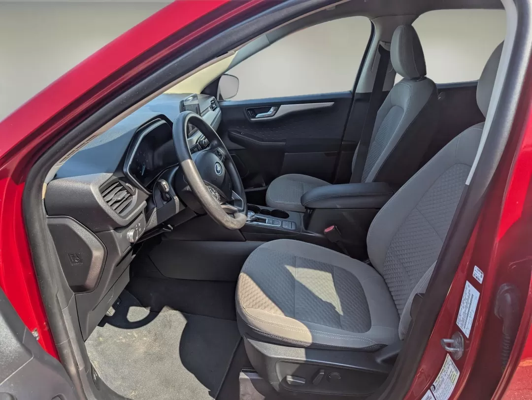 2020 Ford Escape SE (1FMCU0G64LU) with an Other engine, located at 3959 U.S. 80 W, Phenix City, AL, 36870, (334) 297-4885, 32.469296, -85.135185 - **Experience Adventure with the 2020 Ford Escape SE Your Ideal SUV for Life's Journeys!**<br /> <br /> Are you ready to elevate your daily commute or embark on weekend getaways with the perfect vehicle? Look no further than this stunning 2020 Ford Escape SE, available now at Gils Auto in Phenix Cit - Photo#9