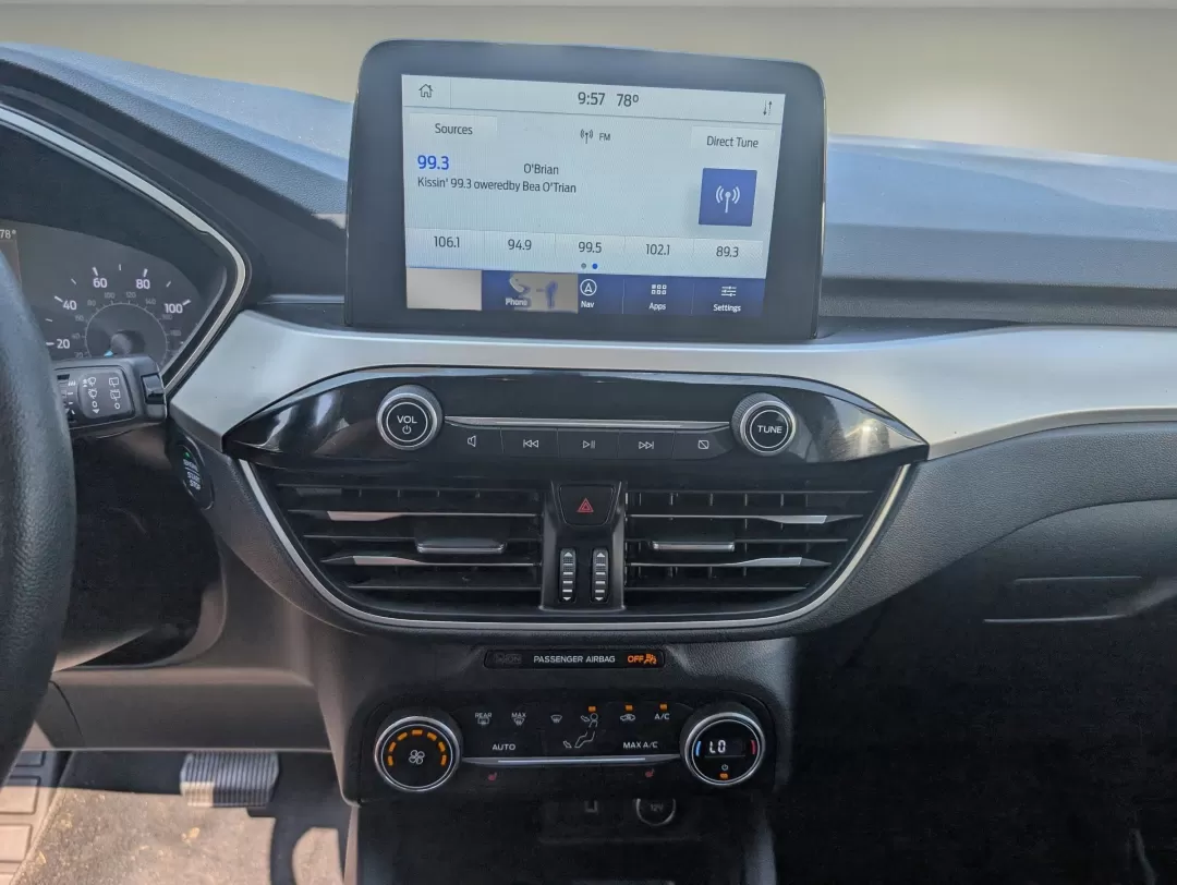 2020 Ford Escape SE (1FMCU0G64LU) with an Other engine, located at 3959 U.S. 80 W, Phenix City, AL, 36870, (334) 297-4885, 32.469296, -85.135185 - **Experience Adventure with the 2020 Ford Escape SE Your Ideal SUV for Life's Journeys!**<br /> <br /> Are you ready to elevate your daily commute or embark on weekend getaways with the perfect vehicle? Look no further than this stunning 2020 Ford Escape SE, available now at Gils Auto in Phenix Cit - Photo#12