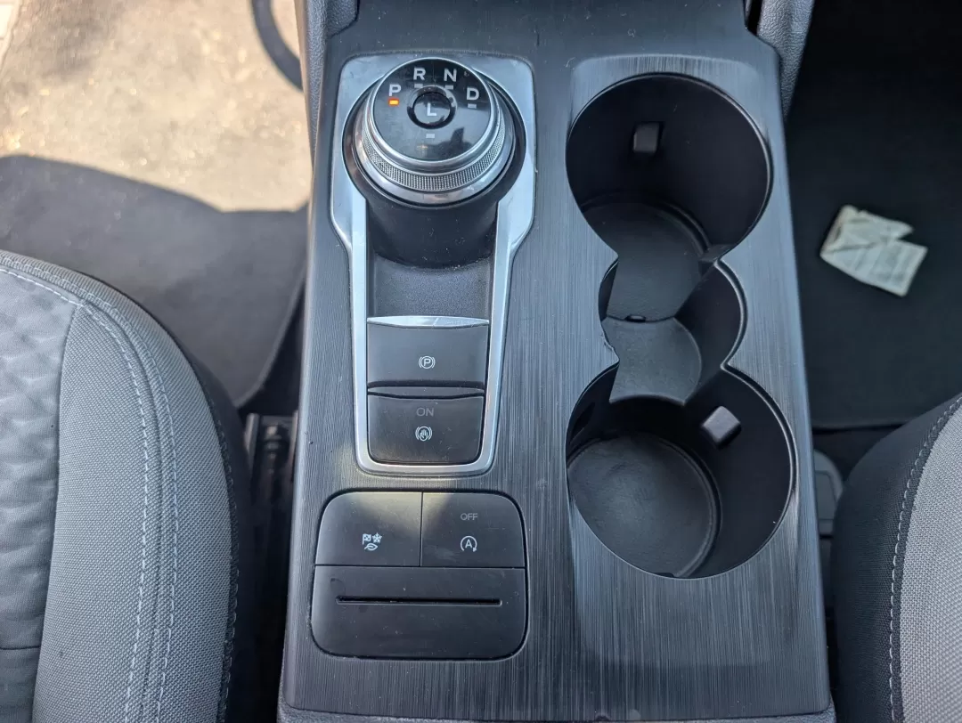 2020 Ford Escape SE (1FMCU0G64LU) with an Other engine, located at 3959 U.S. 80 W, Phenix City, AL, 36870, (334) 297-4885, 32.469296, -85.135185 - **Experience Adventure with the 2020 Ford Escape SE Your Ideal SUV for Life's Journeys!**<br /> <br /> Are you ready to elevate your daily commute or embark on weekend getaways with the perfect vehicle? Look no further than this stunning 2020 Ford Escape SE, available now at Gils Auto in Phenix Cit - Photo#13