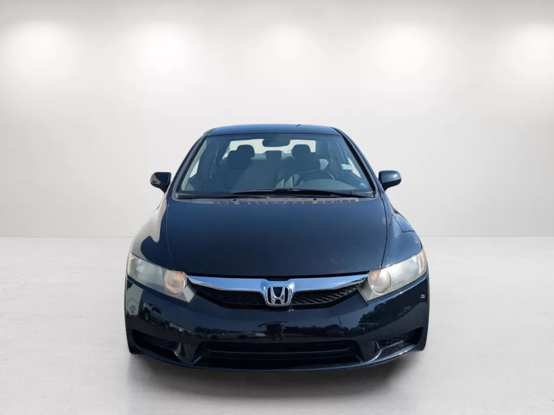 2011 Honda Civic Sdn LX (19XFA1F50BE) with an Other engine, located at 1430 Gateway Drive, Opelika, AL, 36801, (334) 239-0944, 32.637871, -85.409790 - **Discover Your Perfect Commuter Companion: 2011 Honda Civic LX at Gils Auto in Phenix City!**<br /> <br /> Are you on the hunt for a reliable, efficient, and stylish vehicle to enhance your daily commute or weekend adventures? Look no further! The 2011 Honda Civic LX, available at Gils Auto in Phen - Photo#1