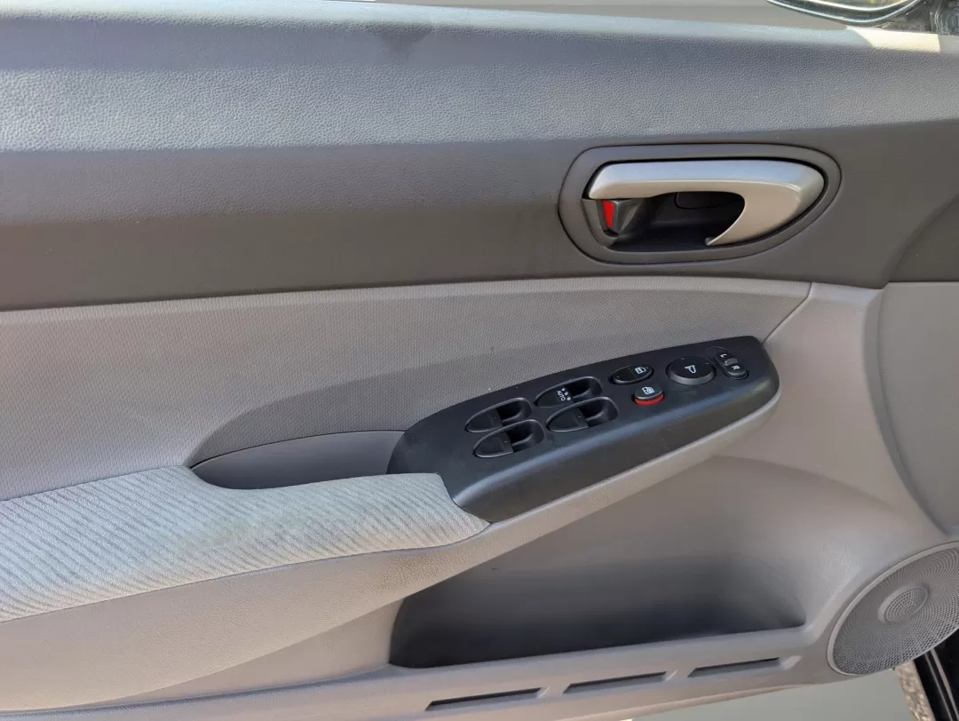2011 Honda Civic Sdn LX (19XFA1F50BE) with an Other engine, located at 1430 Gateway Drive, Opelika, AL, 36801, (334) 239-0944, 32.637871, -85.409790 - **Discover Your Perfect Commuter Companion: 2011 Honda Civic LX at Gils Auto in Phenix City!**<br /> <br /> Are you on the hunt for a reliable, efficient, and stylish vehicle to enhance your daily commute or weekend adventures? Look no further! The 2011 Honda Civic LX, available at Gils Auto in Phen - Photo#8