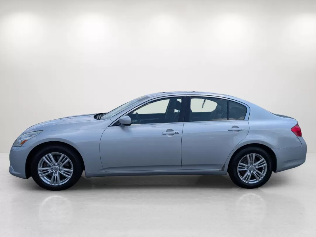 2013 /Graphite Infiniti G37 Sedan x (JN1CV6AR2DM) with an Other engine, located at 3959 U.S. 80 W, Phenix City, AL, 36870, (334) 297-4885, 32.469296, -85.135185 - ### Experience Luxury and Reliability with the 2013 Infiniti G37 Sedan at Gils Auto - Your Trusted Buy Here Pay Here Dealership in Phenix City, AL!<br /> <br /> Are you searching for the perfect vehicle that combines luxury, comfort, and reliability? Look no further than the stunning 2013 Infiniti G - Photo#8