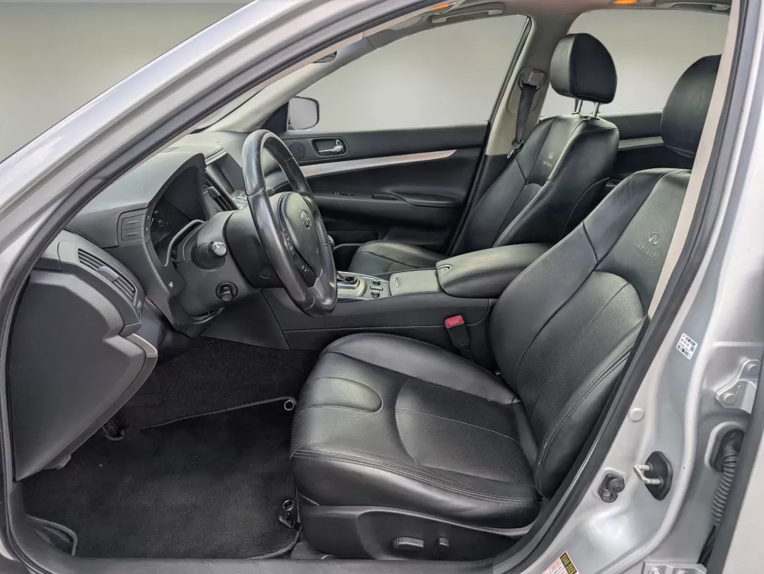 2013 /Graphite Infiniti G37 Sedan x (JN1CV6AR2DM) with an Other engine, located at 3959 U.S. 80 W, Phenix City, AL, 36870, (334) 297-4885, 32.469296, -85.135185 - ### Experience Luxury and Reliability with the 2013 Infiniti G37 Sedan at Gils Auto - Your Trusted Buy Here Pay Here Dealership in Phenix City, AL!<br /> <br /> Are you searching for the perfect vehicle that combines luxury, comfort, and reliability? Look no further than the stunning 2013 Infiniti G - Photo#10