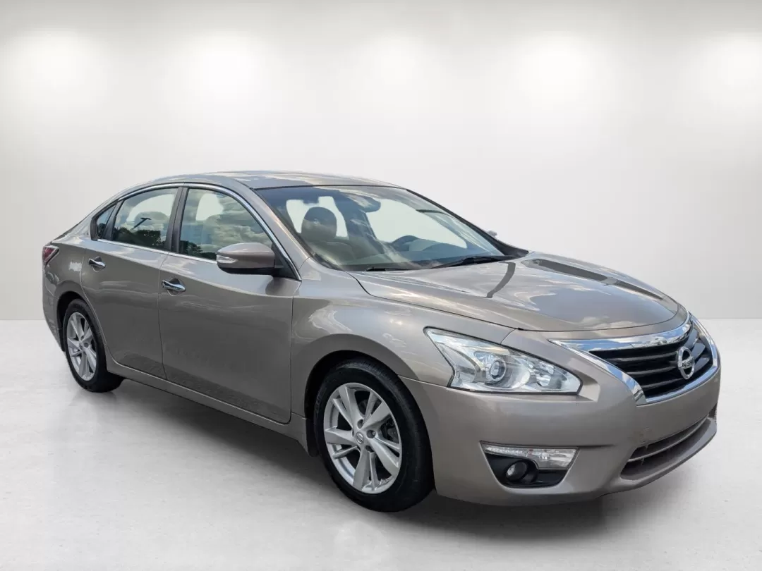 2014 /Beige Nissan Altima 2.5 SL (1N4AL3AP9EC) with an Other engine, located at 3959 U.S. 80 W, Phenix City, AL, 36870, (334) 297-4885, 32.469296, -85.135185 - Discover a whole new driving experience with the 2014 Nissan Altima 2.5 SL, a remarkable sedan designed with your lifestyle in mind. Whether you're navigating the bustling streets of Phenix City, AL, or embarking on a weekend adventure to nearby attractions like Lake Harding, this car delivers both - Photo#3