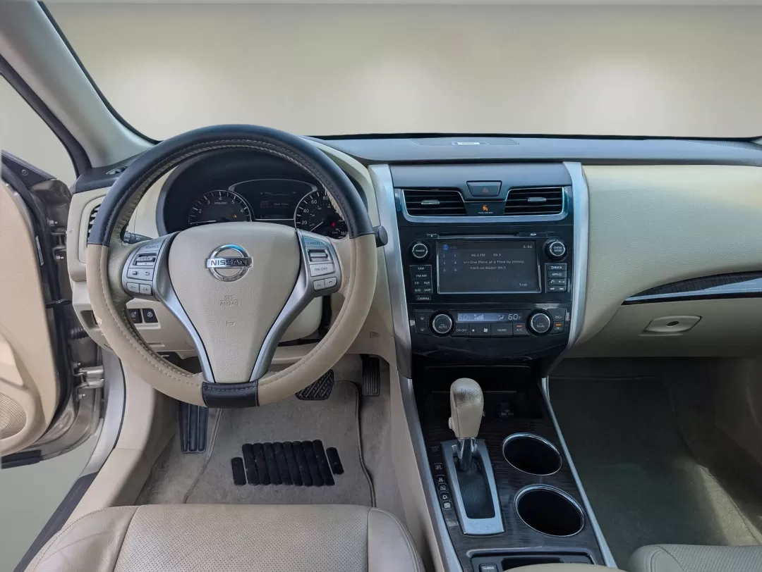 2014 /Beige Nissan Altima 2.5 SL (1N4AL3AP9EC) with an Other engine, located at 3959 U.S. 80 W, Phenix City, AL, 36870, (334) 297-4885, 32.469296, -85.135185 - Discover a whole new driving experience with the 2014 Nissan Altima 2.5 SL, a remarkable sedan designed with your lifestyle in mind. Whether you're navigating the bustling streets of Phenix City, AL, or embarking on a weekend adventure to nearby attractions like Lake Harding, this car delivers both - Photo#12