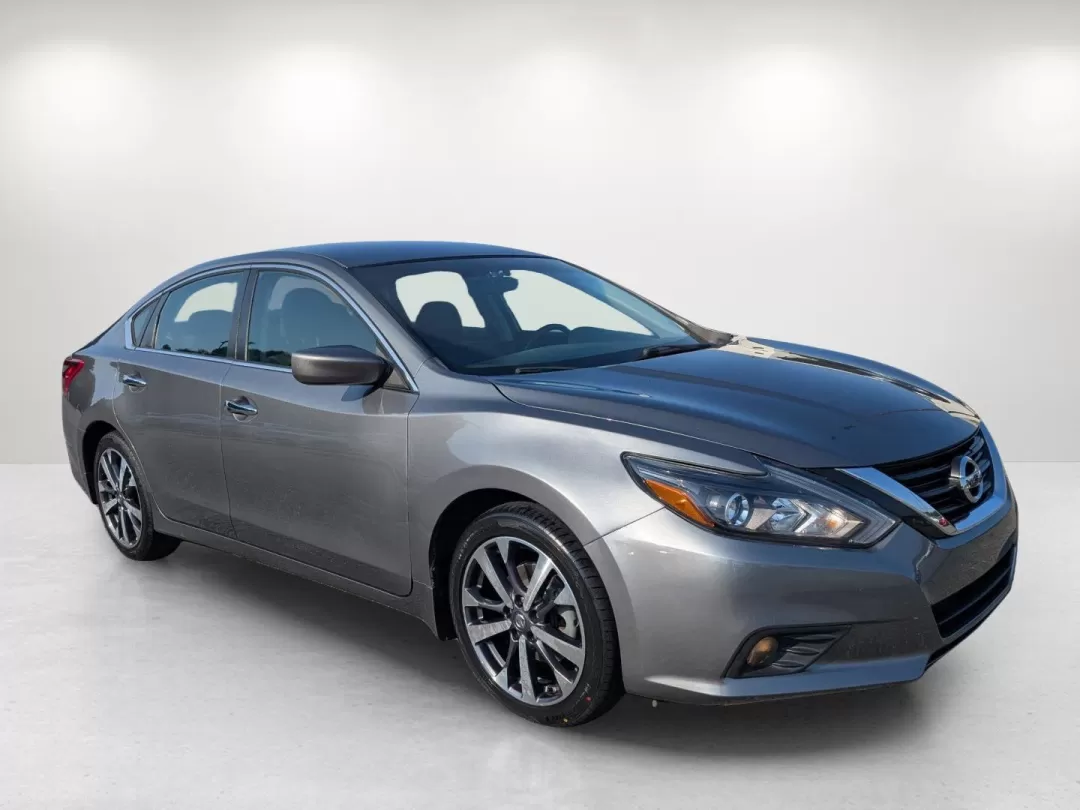 2017 /Sport Interior Nissan Altima 2.5 SR (1N4AL3AP0HN) with an Other engine, located at 7000 Northlake Connector, Columbus, GA, 31904, (706) 987-8085, 32.524975, -84.978134 - **Discover Your Next Adventure with the 2017 Nissan Altima 2.5 SR!**<br /> <br /> Are you ready to elevate your daily commute or embark on your next weekend getaway? If you're looking for a versatile sedan that combines style, comfort, and reliability, the 2017 Nissan Altima 2.5 SR is the perfect ve - Photo#2