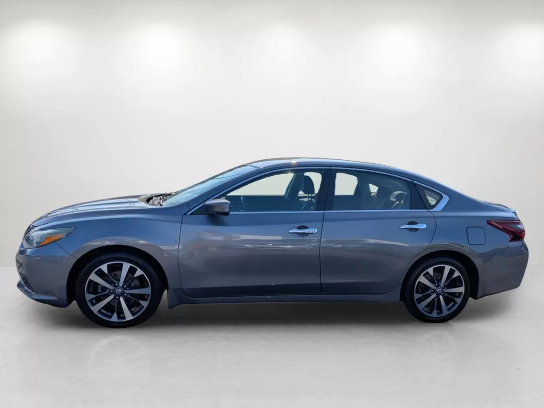 2017 /Sport Interior Nissan Altima 2.5 SR (1N4AL3AP0HN) with an Other engine, located at 7000 Northlake Connector, Columbus, GA, 31904, (706) 987-8085, 32.524975, -84.978134 - **Discover Your Next Adventure with the 2017 Nissan Altima 2.5 SR!**<br /> <br /> Are you ready to elevate your daily commute or embark on your next weekend getaway? If you're looking for a versatile sedan that combines style, comfort, and reliability, the 2017 Nissan Altima 2.5 SR is the perfect ve - Photo#7