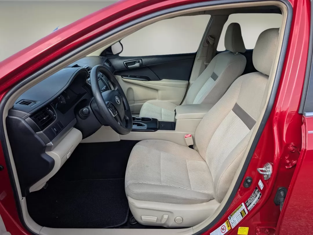 2013 Toyota Camry LE (4T1BF1FK1DU) with an Other engine, located at 1430 Gateway Drive, Opelika, AL, 36801, (334) 239-0944, 32.637871, -85.409790 - **Discover the Perfect Blend of Reliability and Comfort with the 2013 Toyota Camry at Gils Auto!**<br /> <br /> Are you searching for a dependable vehicle that fits seamlessly into your busy lifestyle? Look no further than Gils Auto, your trusted Buy Here Pay Here dealership in Phenix City, AL. Our - Photo#9