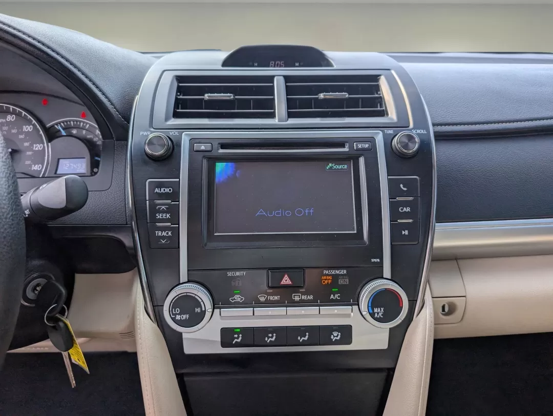 2013 Toyota Camry LE (4T1BF1FK1DU) with an Other engine, located at 1430 Gateway Drive, Opelika, AL, 36801, (334) 239-0944, 32.637871, -85.409790 - **Discover the Perfect Blend of Reliability and Comfort with the 2013 Toyota Camry at Gils Auto!**<br /> <br /> Are you searching for a dependable vehicle that fits seamlessly into your busy lifestyle? Look no further than Gils Auto, your trusted Buy Here Pay Here dealership in Phenix City, AL. Our - Photo#13